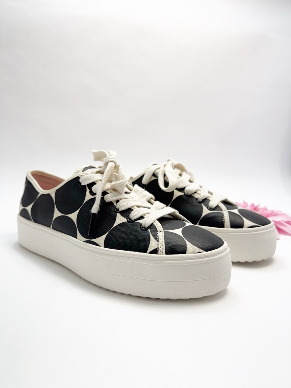 Kate Spade Serve Sneakers Polka Dot Platform Lace Up Black Cream Dot Tennis Prep